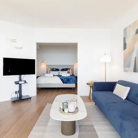 Les Pins Luxueuse Front De Apartment *