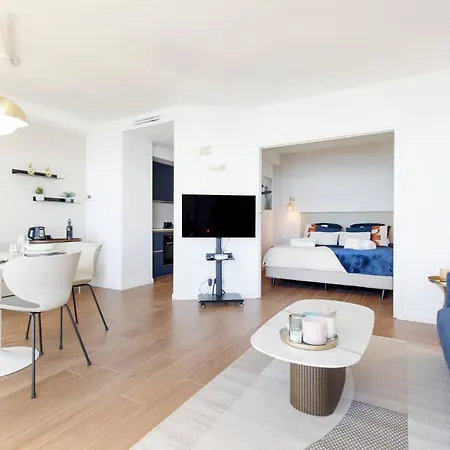 شقة Les Pins Luxueuse Front De *